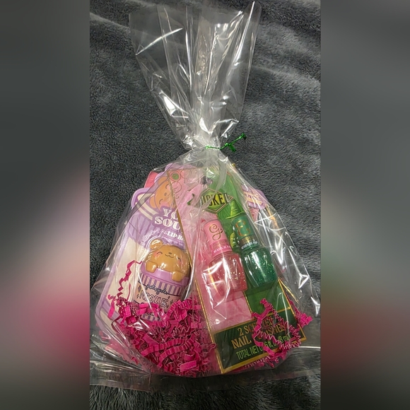 Girls Soup-er Cute Care Bundle - Picture 3 of 6